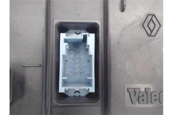Recambio de mandos climatizador para renault megane ii berlina 3p referencia OEM IAM (8200070752) (69340005) 