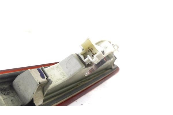 Recambio de luz central de freno para ford galaxy (ca1) 2.0 tdci referencia OEM IAM 6M2113A601  