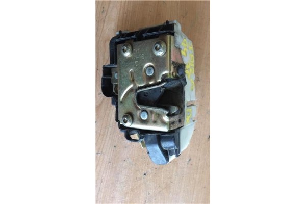 Recambio de cierre electromagnetico delantero derecho para seat ibiza (6k1) 1.4 clx referencia OEM IAM 6K3837016A  