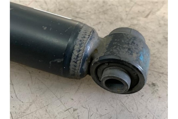 Recambio de amortiguador trasero izquierdo para kia rio (ub) 1.2 basic referencia OEM IAM 553001W001  