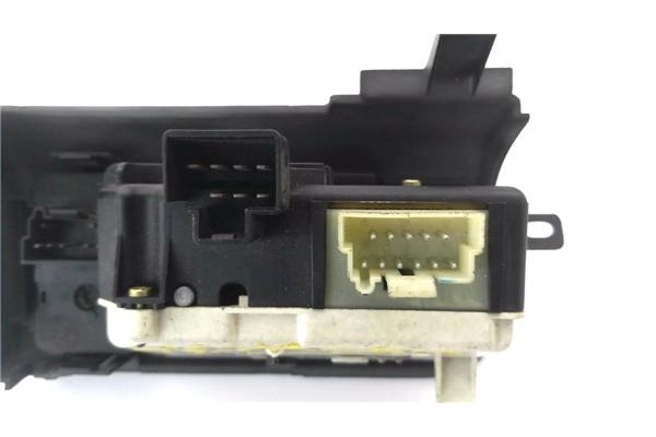 Recambio de conmutador luces para chrysler voyager gs referencia OEM IAM P04685532  