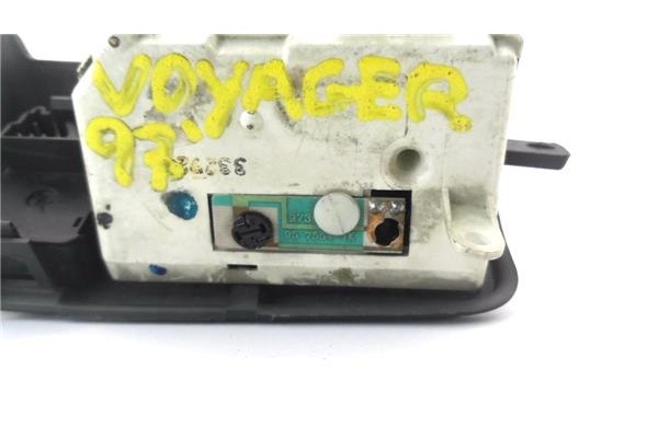 Recambio de conmutador luces para chrysler voyager gs referencia OEM IAM P04685532  