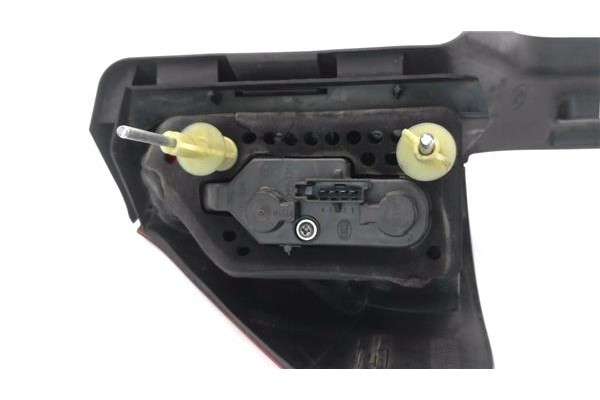 Recambio de piloto trasero derecho para ford galaxy (ca1) 2.0 tdci referencia OEM IAM 6M2113N552A  