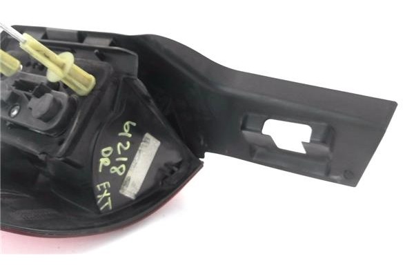 Recambio de piloto trasero derecho para ford galaxy (ca1) 2.0 tdci referencia OEM IAM 6M2113N552A  
