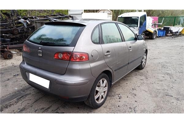 seat ibiza (6l1) del año 2004