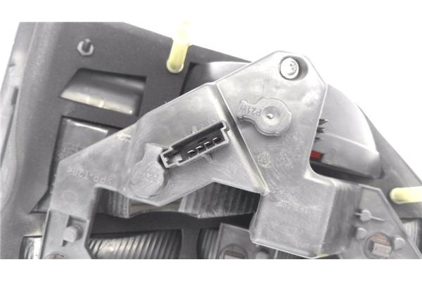 Recambio de piloto porton trasero izquierdo para ford galaxy (ca1) 2.0 tdci referencia OEM IAM 6M2113A603EB 2TZ00923401 