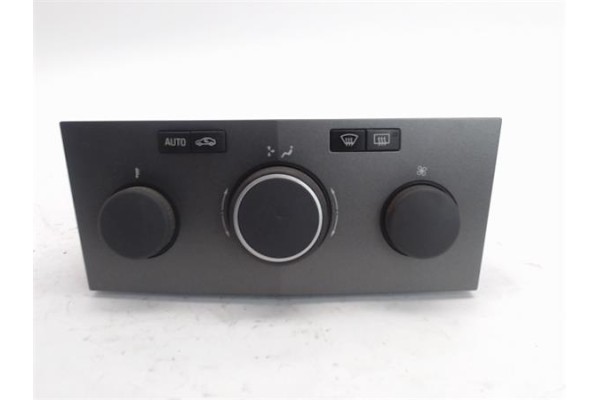 Recambio de mandos climatizador para opel astra h berlina referencia OEM IAM (13122963) (90151-240) (GC2) 