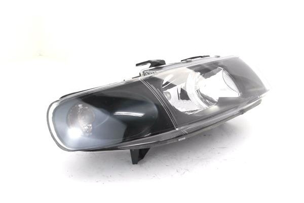 Recambio de faro delantero dcho para seat leon (1m1) 1.9 tdi referencia OEM IAM 084451109R 4451117R 
