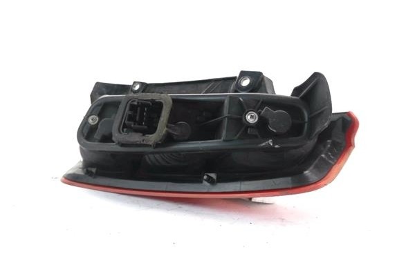 Recambio de piloto trasero izquierdo para fiat punto / grande punto (199) 1.3 d multijet referencia OEM IAM 27462101  