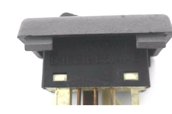 Recambio de pulsador porton para ford fiesta berl./express 1.1 fashion referencia OEM IAM 84FG19B514AB 5327E 