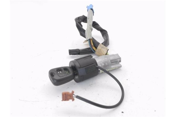 Recambio de llave para citroen xsara picasso 1.6 hdi referencia OEM IAM 9641551180  