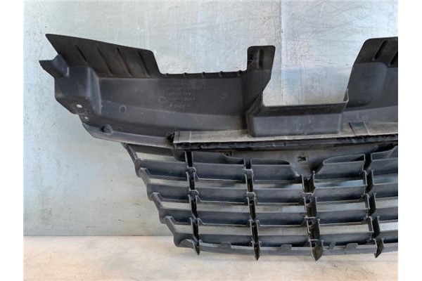 Recambio de rejilla paragolpes delantero para chrysler voyager (rg) 2.5 crd referencia OEM IAM 04857960AA  