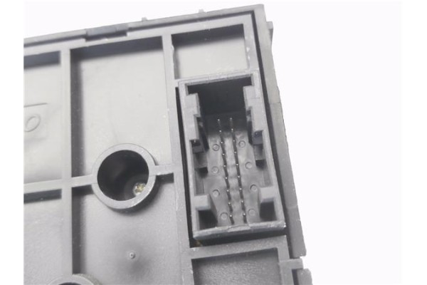 Recambio de mandos climatizador para peugeot partner tepee 1.6 premium referencia OEM IAM 9676643277 A83032400 