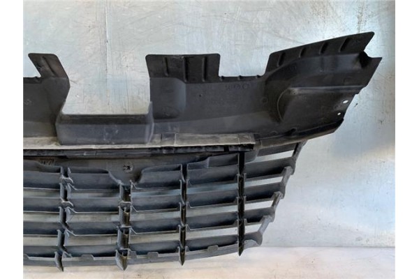 Recambio de rejilla paragolpes delantero para chrysler voyager (rg) 2.5 crd referencia OEM IAM 04857960AA  