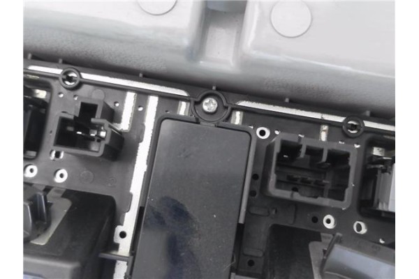 Recambio de luz delantero central techo para kia sportage (km) 2.0 crdi referencia OEM IAM 928202EXXX 928201FXXX 