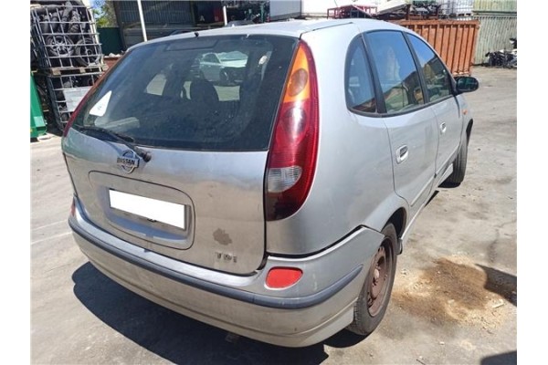 nissan almera tino (v10m) del año 2002