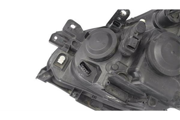Recambio de faro delantero dcho para renault clio iii 1.6 16v referencia OEM IAM 8200261612  