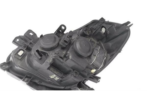 Recambio de faro delantero dcho para renault clio iii 1.6 16v referencia OEM IAM 8200261612  