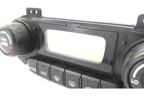 Recambio de mandos climatizador para kia sportage (km) 2.0 crdi referencia OEM IAM 972501F250  