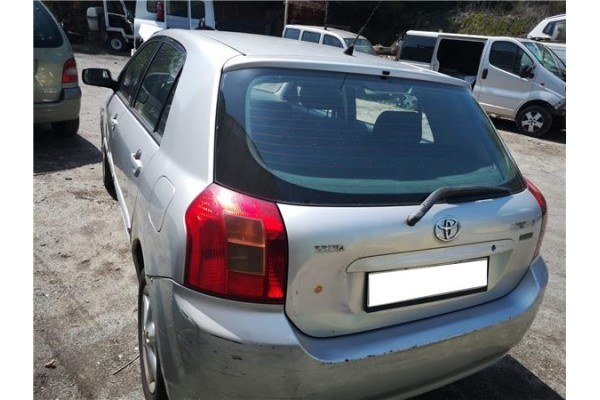 toyota corolla (e12) del año 2002
