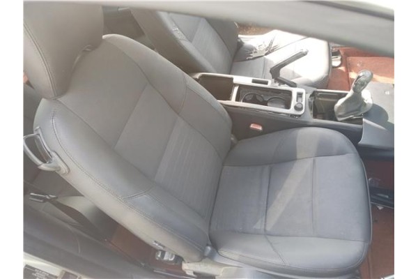 Recambio de juego asientos para volvo c30 1.6 d referencia OEM IAM   