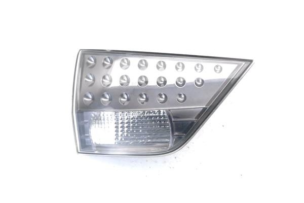 Recambio de piloto porton trasero izquierdo para mitsubishi outlander (cw0) 2.0 di-d intense referencia OEM IAM 1146356L A046017