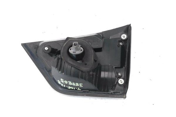 Recambio de piloto porton trasero izquierdo para mitsubishi outlander (cw0) 2.0 di-d intense referencia OEM IAM 1146356L A046017