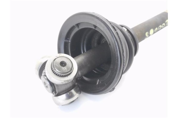 Recambio de palier delantero izquierdo para nissan primastar furgón (x83) dci 100 referencia OEM IAM 8200334338  