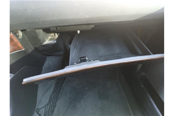 Recambio de guantera salpicadero para bmw serie 5 berlina (e34) 2.5 525tds referencia OEM IAM   