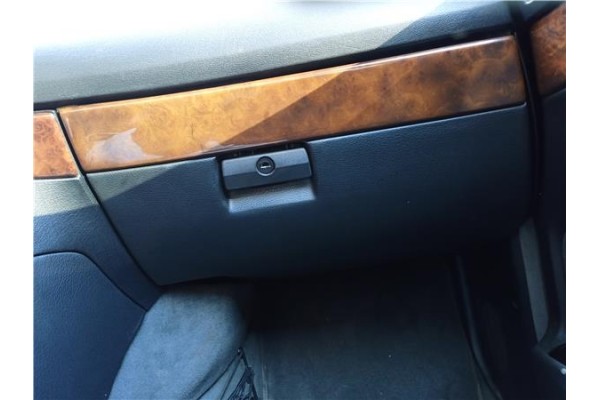 Recambio de guantera salpicadero para bmw serie 5 berlina (e34) 2.5 525tds referencia OEM IAM   