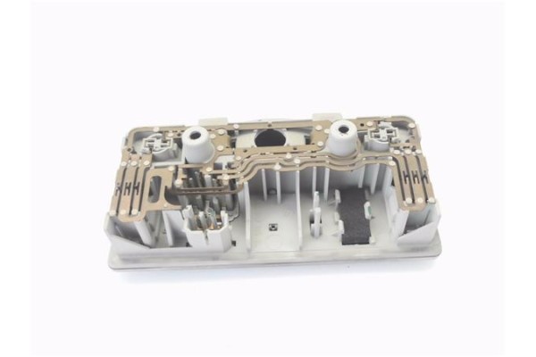 Recambio de luz delantero central techo para skoda fabia (5j2) 1.4 tdi referencia OEM IAM 3B0947105C  