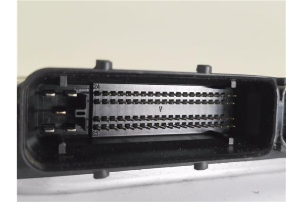 Recambio de centralita para skoda fabia (5j2) 1.4 tdi referencia OEM IAM 045906019CE 0281013179 