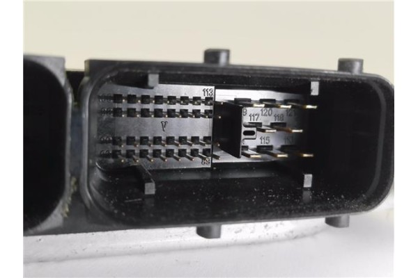 Recambio de centralita para skoda fabia (5j2) 1.4 tdi referencia OEM IAM 045906019CE 0281013179 