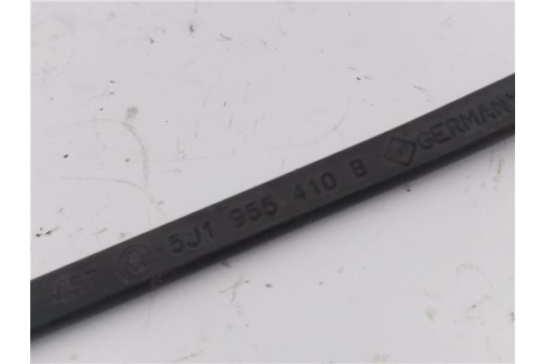 Recambio de brazo limpiaparabrisas delantero derecho para skoda fabia (5j2) 1.4 tdi referencia OEM IAM 5J1955410B  