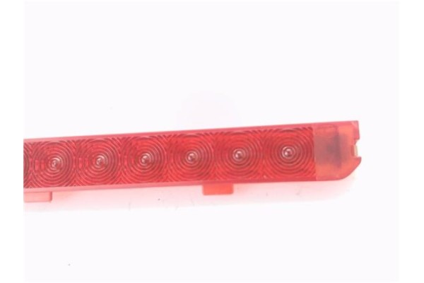 Recambio de luz central de freno para skoda fabia (5j2) 1.4 tdi referencia OEM IAM   