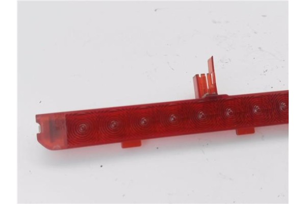Recambio de luz central de freno para skoda fabia (5j2) 1.4 tdi referencia OEM IAM   