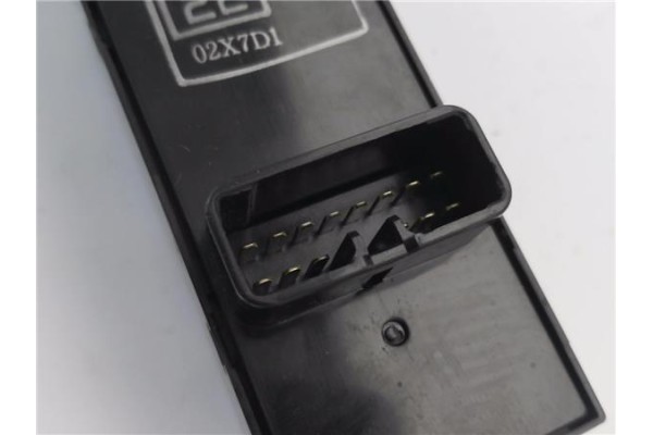 Recambio de mando elevalunas delantero izquierdo para mitsubishi outlander (cw0) 2.0 di-d intense referencia OEM IAM 8608A060 C8