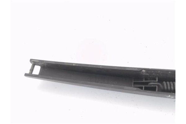 Recambio de brazo limpiaparabrisas trasero para skoda fabia (5j2) 1.4 tdi referencia OEM IAM 6Q6955707B  