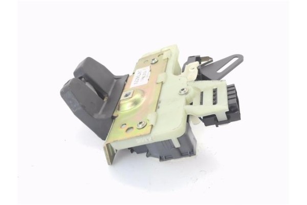Recambio de cerradura porton para volvo xc70 2.4 d5 awd kinetic (136kw) referencia OEM IAM 30716331  
