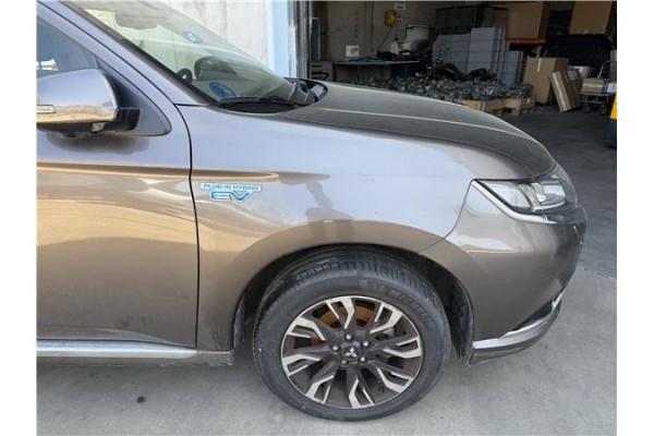Recambio de aleta delantero derecha para mitsubishi outlander (gf0/gg0) 2.0 phev kaiteki 4wd (gg2w) referencia OEM IAM 5220L110 