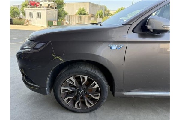 Recambio de aleta delantero izquierda para mitsubishi outlander (gf0/gg0) 2.0 phev kaiteki 4wd (gg2w) referencia OEM IAM 5220L10