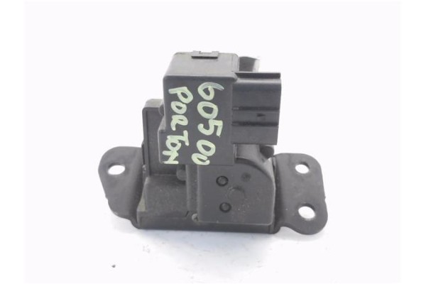 Recambio de cierre electromagnetico porton para kia ceed sportswagon (ed) 2.0 emotion referencia OEM IAM 812301H000  