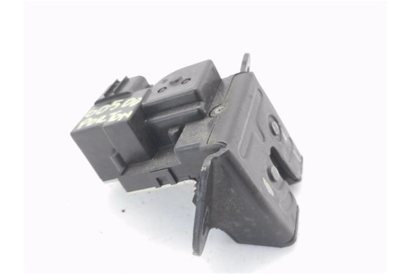 Recambio de cierre electromagnetico porton para kia ceed sportswagon (ed) 2.0 emotion referencia OEM IAM 812301H000  