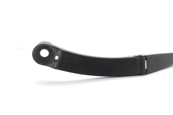 Recambio de brazo limpiaparabrisas delantero izquierdo para mitsubishi outlander (cw0) 2.0 di-d intense referencia OEM IAM 8250A