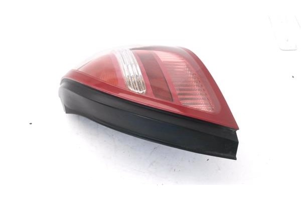 Recambio de piloto trasero derecho para nissan almera (n16/e) 2.2 di referencia OEM IAM 26550BN011R 2VP236841121 