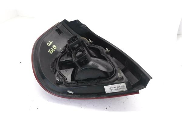 Recambio de piloto trasero derecho para nissan almera (n16/e) 2.2 di referencia OEM IAM 26550BN011R 2VP236841121 