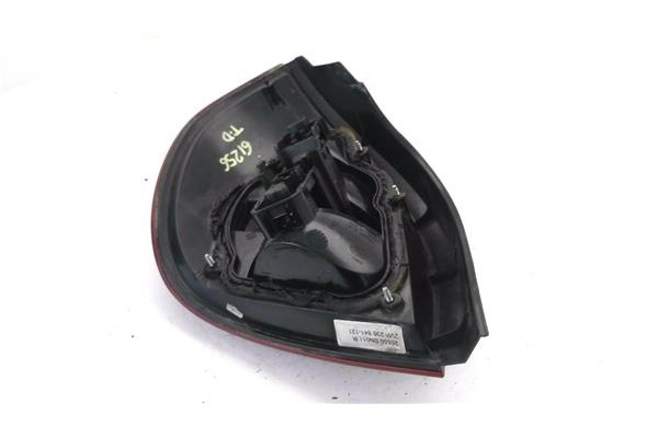 Recambio de piloto trasero derecho para nissan almera (n16/e) 2.2 di referencia OEM IAM 26550BN011R 2VP236841121 