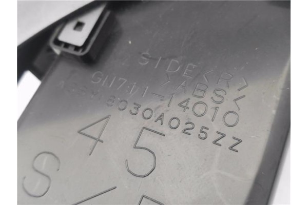 Recambio de rejilla entrada de aire para mitsubishi outlander (cw0) 2.0 di-d intense referencia OEM IAM 8030A025ZZ  