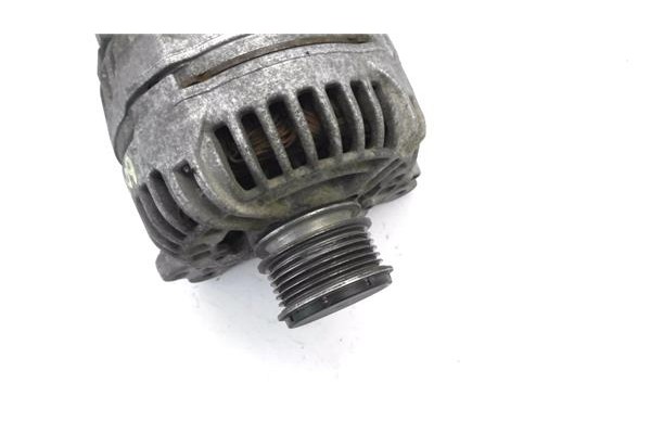 Recambio de alternador para jeep compass (mk) 2.0 sport referencia OEM IAM 0124525128 05033757AB 