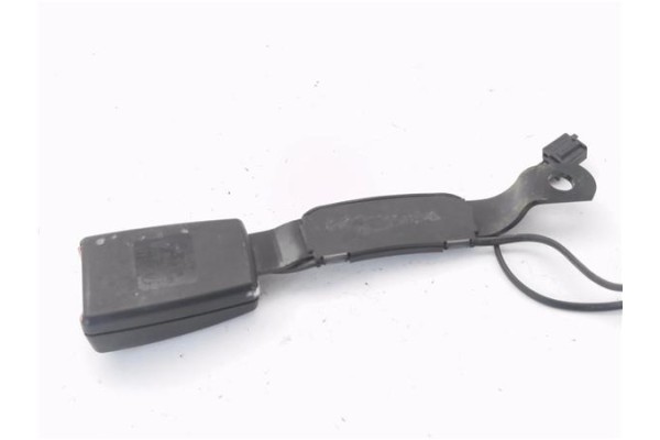 Recambio de anclaje cinturon delantero izquierdo para seat ibiza berlina (6j5) 1.4 reference referencia OEM IAM 6R0857755B  